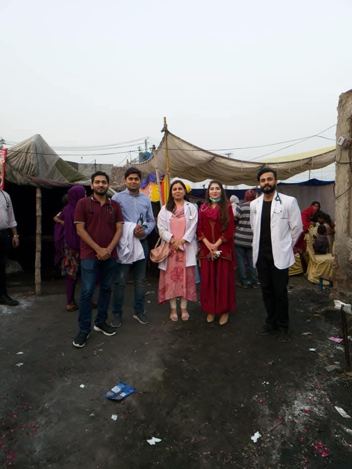 A gopher popping out of the soil.